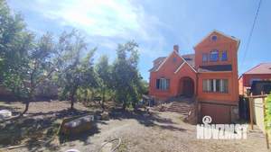 Дом 260м², 2-этажный, участок 6 сот.