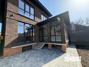 Дом 270м², 2-этажный, участок 4 сот.