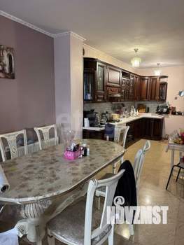 Дом 202м², 3-этажный, участок 6 сот.