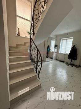 Дом 127м², 2-этажный, участок 4 сот.