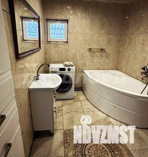 Дом 200м², 3-этажный, участок 3 сот.