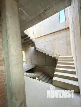 Дом 700м², 4-этажный, участок 7 сот.