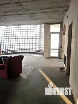 Дом 360м², 3-этажный, участок 6 сот.