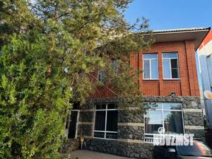 Дом 305м², 3-этажный, участок 5 сот.