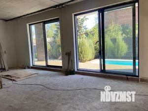 Дом 278м², 2-этажный, участок 4 сот.