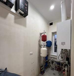 Дом 220м², 2-этажный, участок 6 сот.