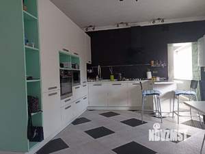 Дом 210м², 2-этажный, участок 6 сот.