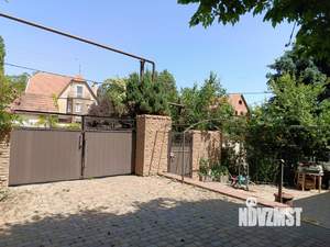 Дом 350м², 3-этажный, участок 8 сот.