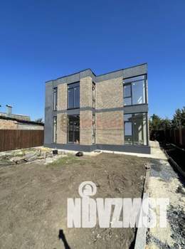 Дом 213м², 2-этажный, участок 5 сот.