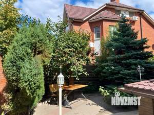 Дом 216м², 3-этажный, участок 3 сот.