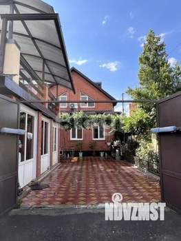 Дом 215м², 2-этажный, участок 3 сот.