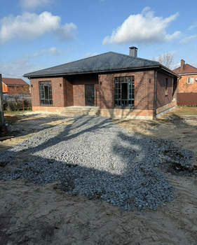 Дом 180м², 1-этажный, участок 7 сот.