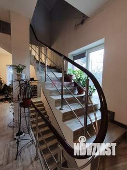 Дом 200м², 2-этажный, участок 6 сот.