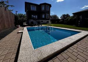 Дом 330м², 3-этажный, участок 6 сот.