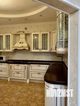 Дом 180м², 2-этажный, участок 3 сот.