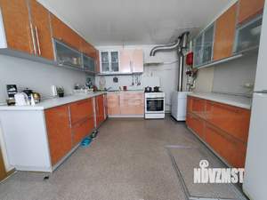 Дом 143м², 2-этажный, участок 3 сот.