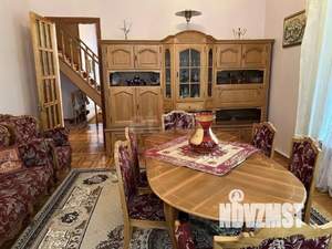 Дом 293м², 3-этажный, участок 4 сот.