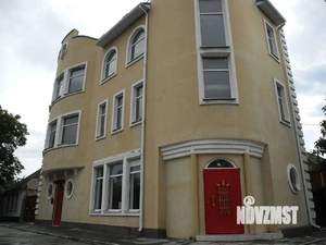 Дом 496м², 3-этажный, участок 3 сот.