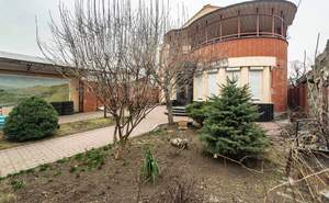 Дом 500м², 4-этажный, участок 5 сот.