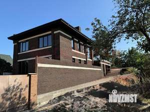 Дом 310м², 3-этажный, участок 3 сот.