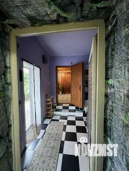 Дом 220м², 3-этажный, участок 6 сот.