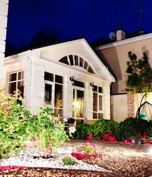 Дом 640м², 3-этажный, участок 6 сот.