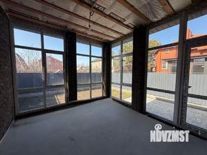 Дом 270м², 2-этажный, участок 4 сот.