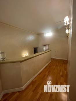 Дом 220м², 2-этажный, участок 6 сот.