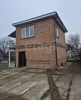 Дом 61м², 2-этажный, участок 5 сот.