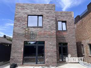 Дом 240м², 2-этажный, участок 3 сот.