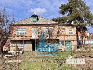 Дом 198м², 2-этажный, участок 18 сот.