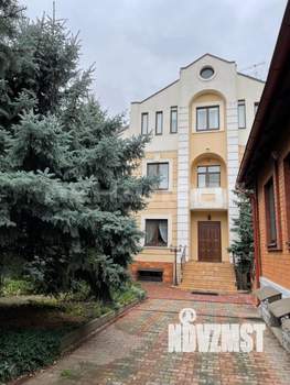 Дом 870м², 4-этажный, участок 2 сот.