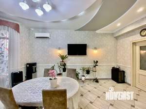 Дом 290м², 3-этажный, участок 5 сот.