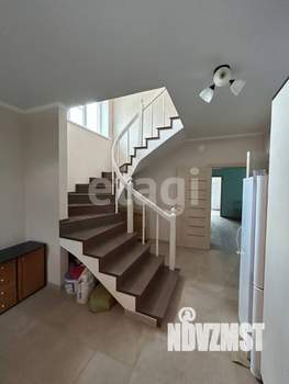 Дом 180м², 2-этажный, участок 3 сот.