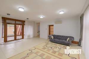 Дом 478м², 2-этажный, участок 5 сот.