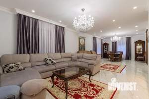 Дом 180м², 2-этажный, участок 6 сот.