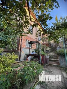 Дом 202м², 3-этажный, участок 6 сот.