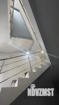 Дом 298м², 3-этажный, участок 3 сот.