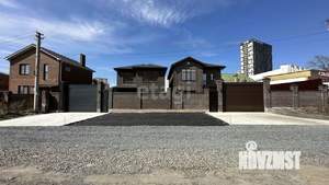 Дом 221м², 3-этажный, участок 4 сот.