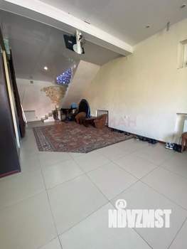 Дом 220м², 2-этажный, участок 2 сот.