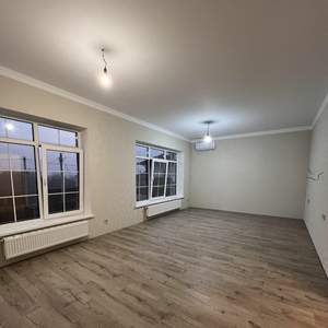 Дом 220м², 2-этажный, участок 6 сот.