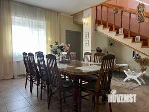 Дом 278м², 2-этажный, участок 11 сот.