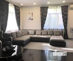 Дом 500м&sup2;, 2-этажный, на длительный срок, 