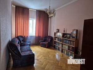 Дом 200м&sup2;, 2-этажный, на длительный срок, 