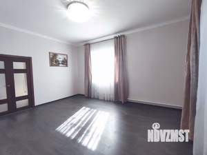Дом 235м², 3-этажный, на длительный срок, 