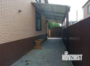 Дом 300м&sup2;, 3-этажный, на длительный срок, 