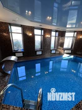 Дом 450м&sup2;, 2-этажный, на длительный срок, 