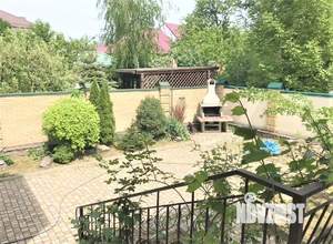 Дом 395м&sup2;, 3-этажный, на длительный срок, 