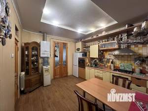 Дом 200м², 2-этажный, на длительный срок, 