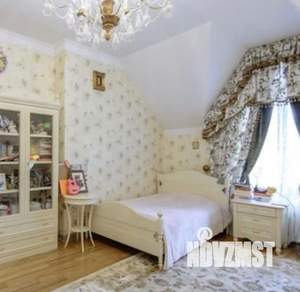 Дом 350м&sup2;, 2-этажный, на длительный срок, 